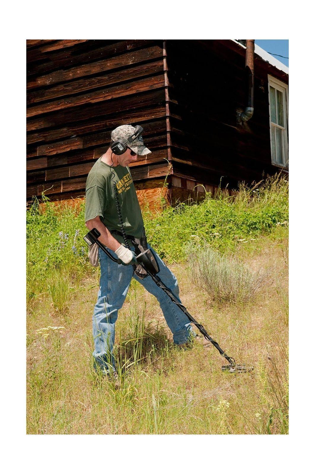 Waterproof Metal Detector with Headphones and Pinpointer C249