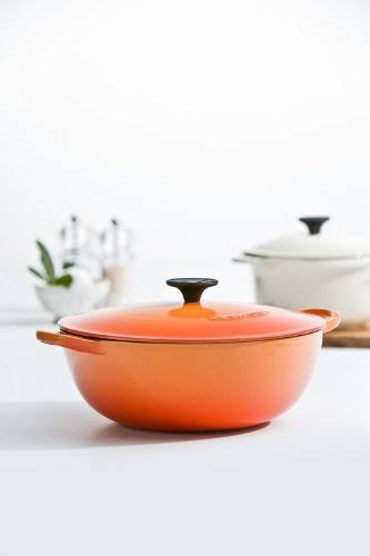 Cast Iron 4.5-Quart Soup Pot Z56257