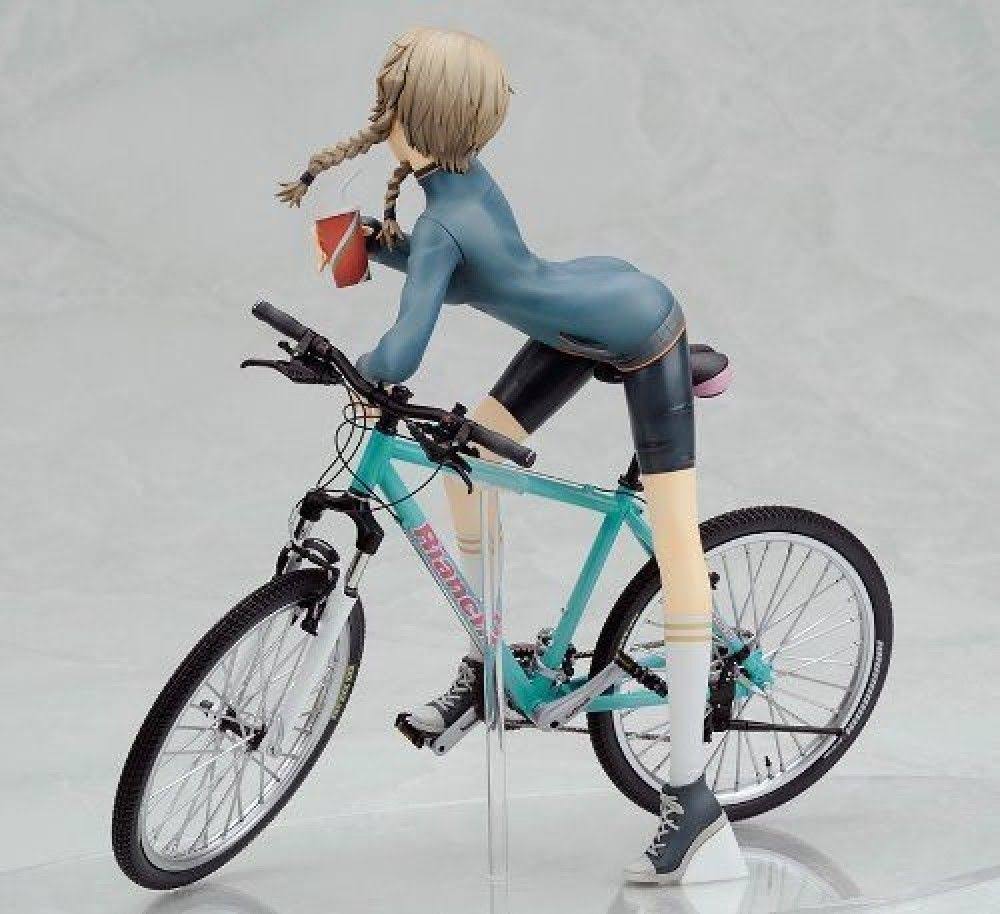 1/8 Scale Figure V7224