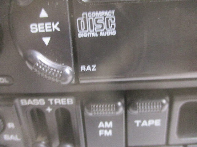 Pre-Owned Dodge Ram 1500 Caravan Single Disc CD Cassette Tape Player Radio S4396