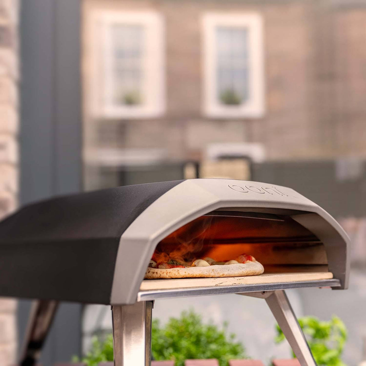Gas-Powered Outdoor Pizza Oven R12840