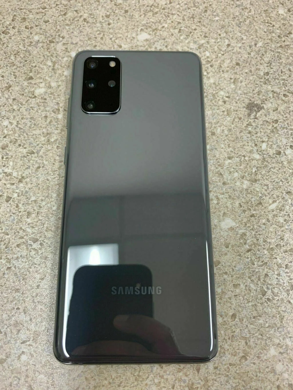 Open Box Samsung Galaxy S20+ Plus 5G 128GB Factory Unlocked K687