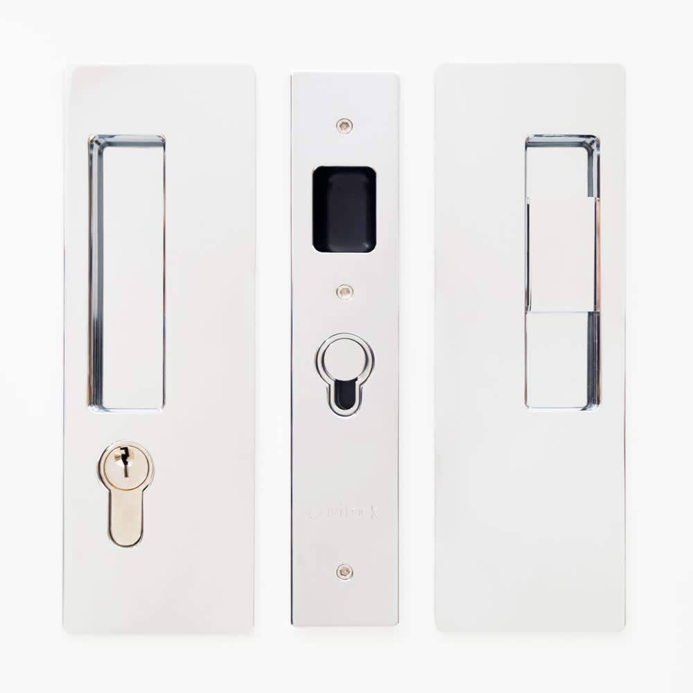 Magnetic Keyed Entry Pocket Door Lock Set with LH Snib, Bright Chrome L2936