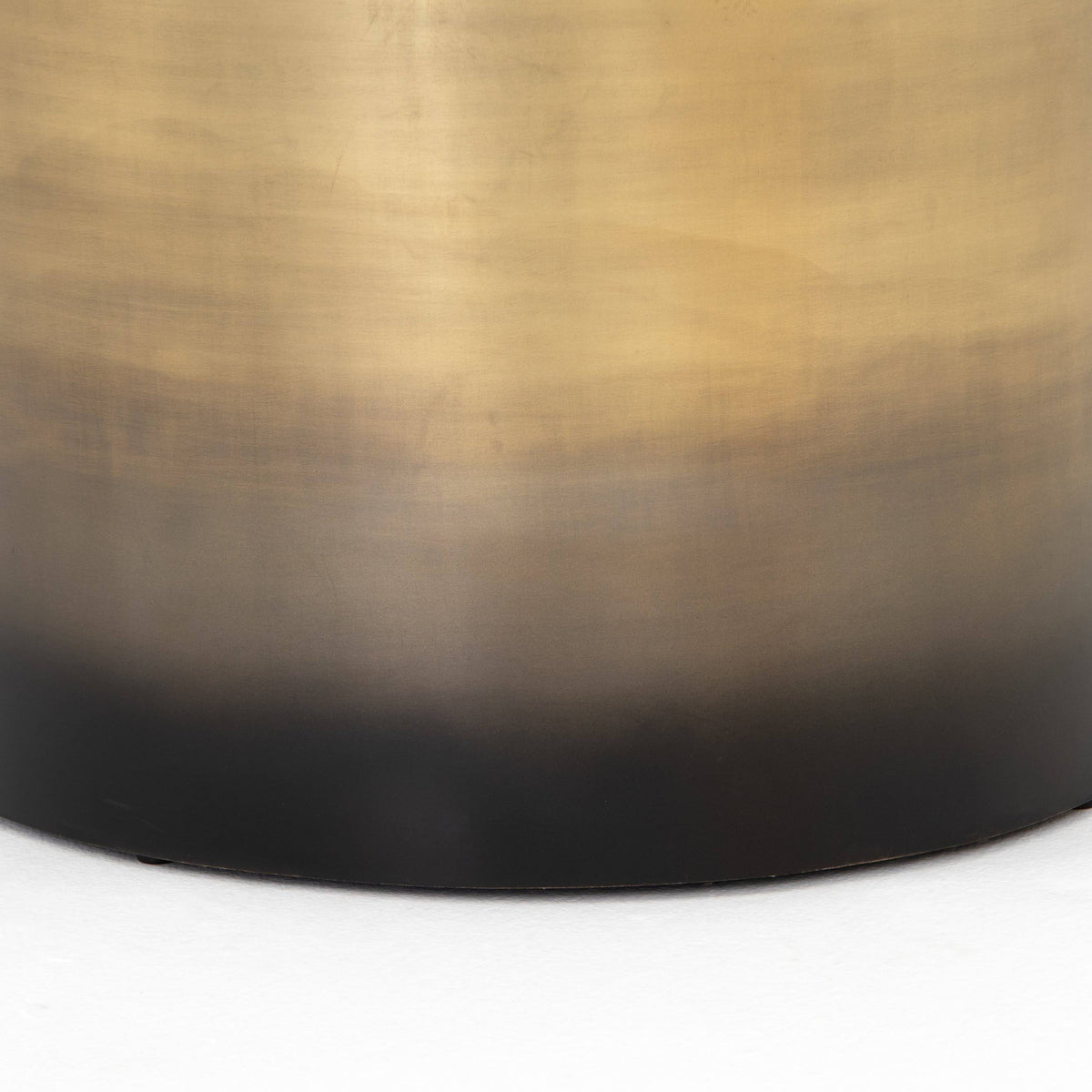 Ombre Bunching Table E123835