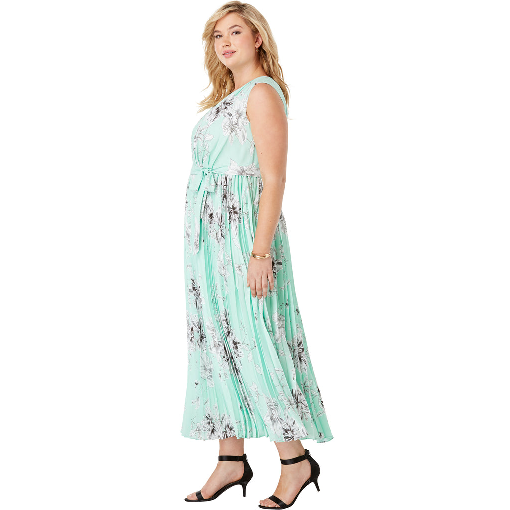 Plus Size Pleated Maxi Dress O52809